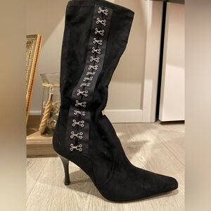 Donald j Pliner suede boots